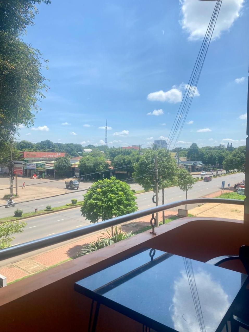 Khach San Ban Me Xanh Hotel Buôn Ma Thuột Ngoại thất bức ảnh